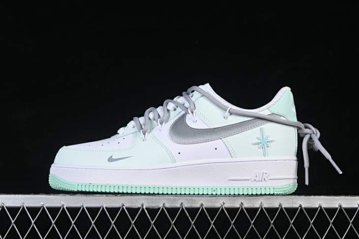 Picture of Air Force 1 _SKUfw22274439779925529fw